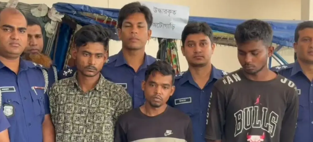 বন্ধুদের ফাঁদে ইজিবাইক চালক খুন, মানিকগঞ্জে গ্রেপ্তার ৩