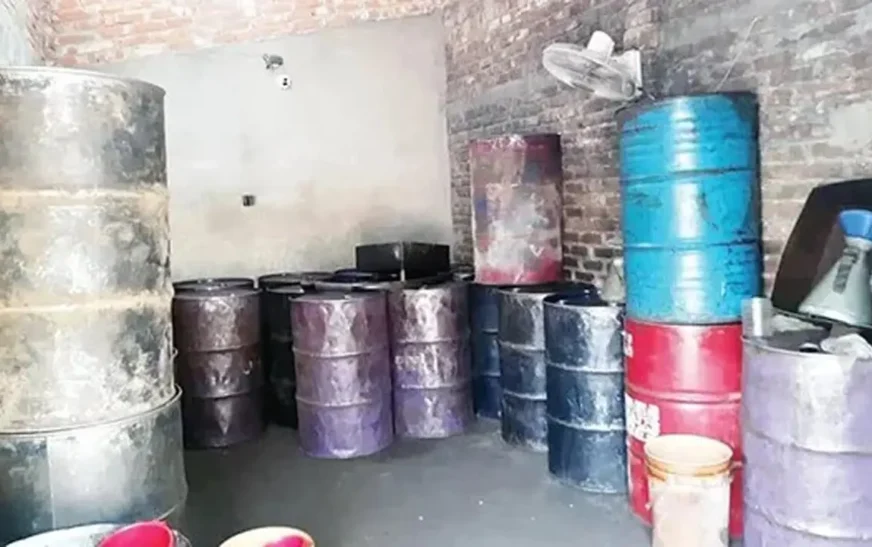 তেল মজুতকারীদের ধরাতে তথ্যদাতাকে সর্বোচ্চ ১ লাখ টাকা পুরস্কার