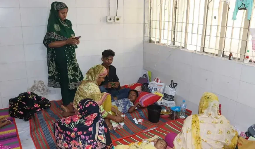 কুমিল্লায় হামের প্রাদুর্ভাব: হাসপাতালে রোগীর চাপ, শিশু ওয়ার্ডে ‘গাদাগাদি’ পরিস্থিতি