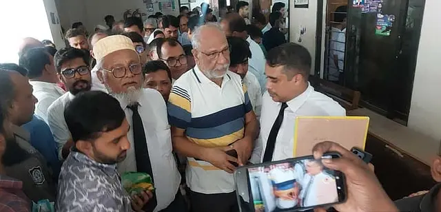 আন্তর্জাতিক অপরাধের মামলায় সাবেক মন্ত্রী লতিফ সিদ্দিকী গ্রেপ্তার