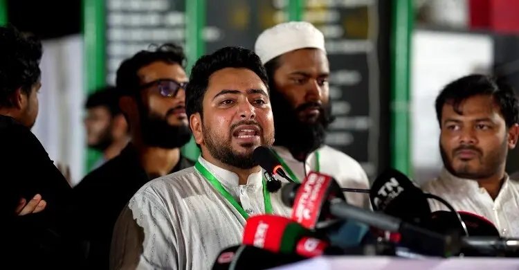 পলাতকদের ফেরার সুযোগ নেই, সাহস থাকলে বিচারের মুখোমুখি হতো: নাহিদ ইসলাম