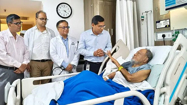 লাইফ সাপোর্টে বিএনপির নেতা রফিকুল ইসলাম মিয়া, দেশবাসীর কাছে দোয়া চাইল পরিবার