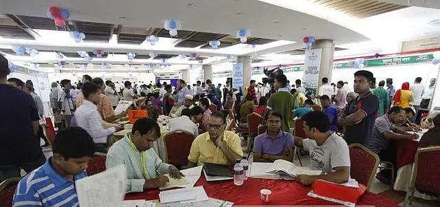 অনলাইনে রিটার্নে সাফল্য, তবু কাঙ্ক্ষিত সাড়া নেই করদাতাদের