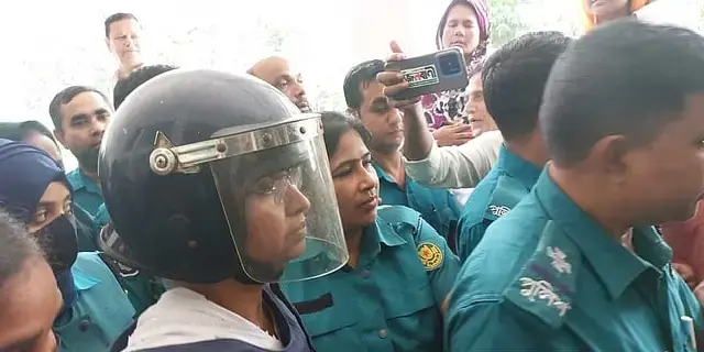 স্বামীর শেষকৃত্যে অংশ নিতে ১২ ঘণ্টার প্যারোলে দীপু মনি