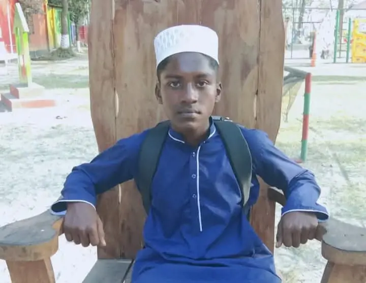 ঝিকরগাছায় ১৪ বছরের কিশোর হাসানুর নিখোঁজ, পরিবারের সন্ধান কামনা