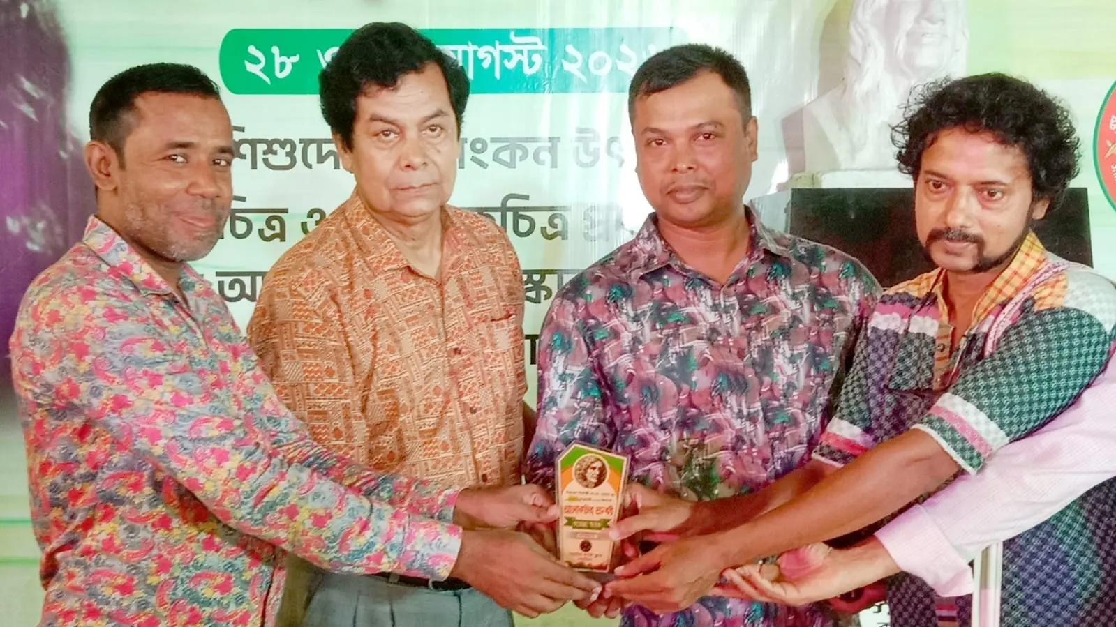 সুলতান উৎসবে আলোকচিত্রে শ্রেষ্ঠত্ব অর্জন করলেন সাংবাদিক ফরহাদ খান