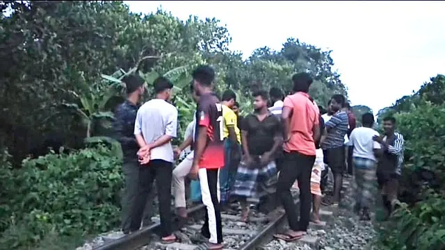 শ্রীপুরে ট্রেনে কাটা পড়ে স্বামী-স্ত্রী নিহত