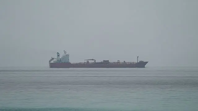 হরমুজ বন্ধ, জ্বালানির দাম বাড়ার শঙ্কা; মার্কিনদের প্রস্তুত থাকতে বললেন ট্রাম্প