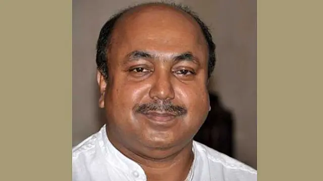 পিএসসি চেয়ারম্যানের পদ ছাড়ছেন মোবাশ্বের মোনেম