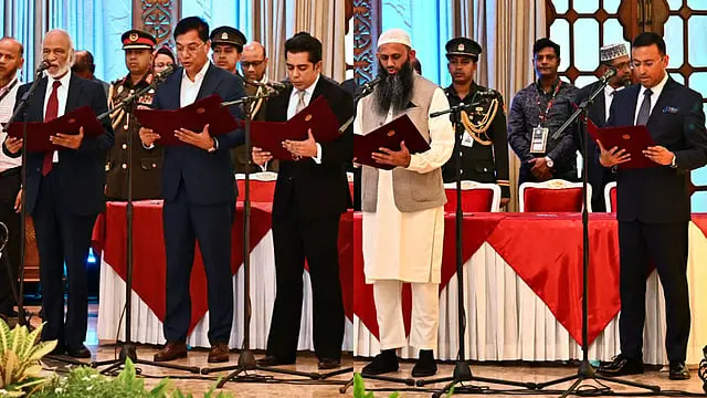 ছয় মাসে প্রথম মন্ত্রিসভা রদবদল, নতুন মুখে বদলাল একাধিক মন্ত্রণালয়