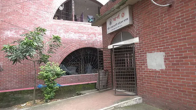 ড্রেনে কাজের সময় গাড়িচাপায় ওয়াসাকর্মীর মৃত্যু