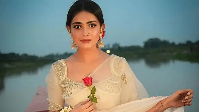 ৭৫ হাজার টাকার শাড়ি মামলায় তানজিন তিশাকে অব্যাহতির সুপারিশ পিবিআই বলছে অভিযোগের প্রমাণ মেলেনি, তদন্ত প্রতিবেদনের বিরুদ্ধে নারাজির প্রস্তুতি বাদীপক্ষের