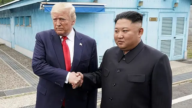 ইরান ইস্যুতে সিউলের ‘না’, দক্ষিণ কোরিয়ার সঙ্গে সামরিক মহড়া কমাবেন ট্রাম্প