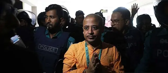 চিন্ময় দাসের আরও দুই মামলায় জামিন, তবু এখনই মুক্তি নয়