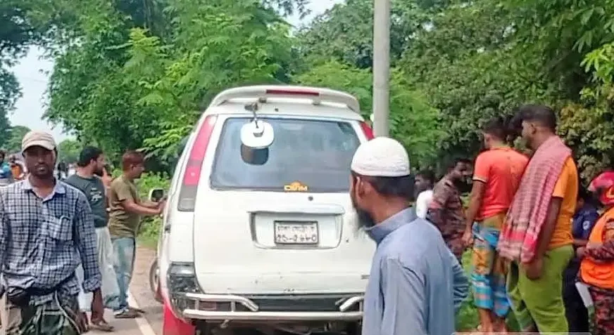 চুয়াডাঙ্গায় সড়ক পার হতে গিয়ে মাইক্রোবাসের চাপায় নারী নিহত