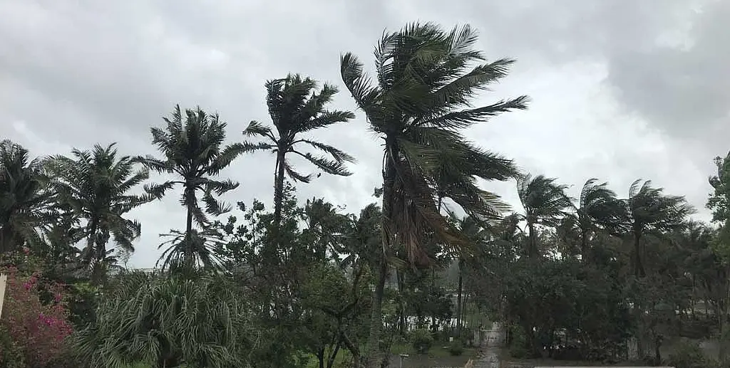 বঙ্গোপসাগরে গভীর নিম্নচাপ, উপকূলে ঝোড়ো হাওয়ার শঙ্কা