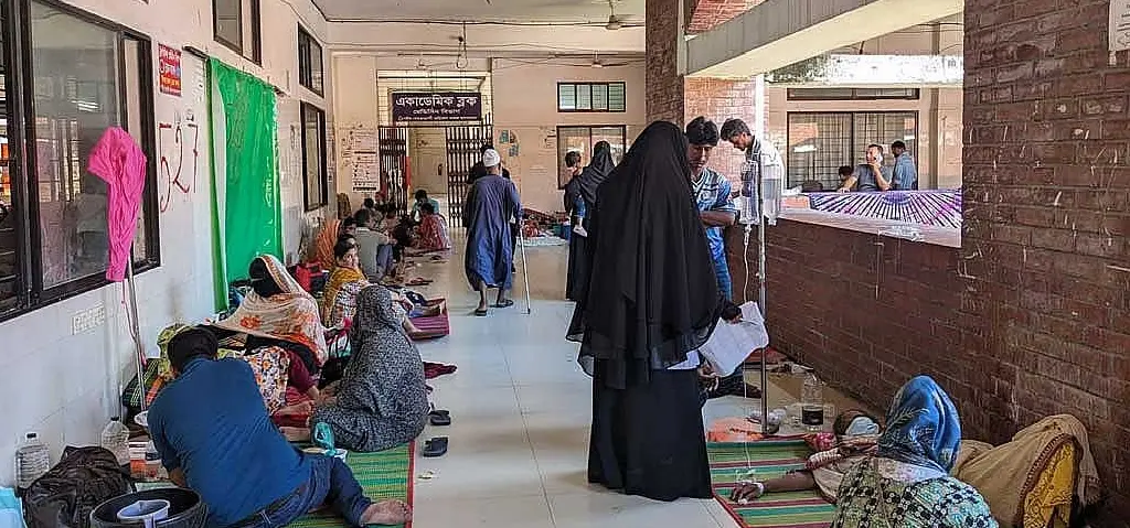 সরকারি হাসপাতালের এক কিলোমিটারের মধ্যে ক্লিনিকের অনুমতি বন্ধ