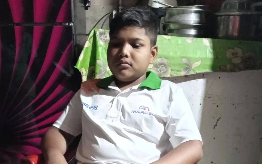 অসুখে ফুলে ওঠে শরীর, যন্ত্রণায় কাতর ইয়ামিনের চিকিৎসায় পাশে দাঁড়ানোর আকুতি