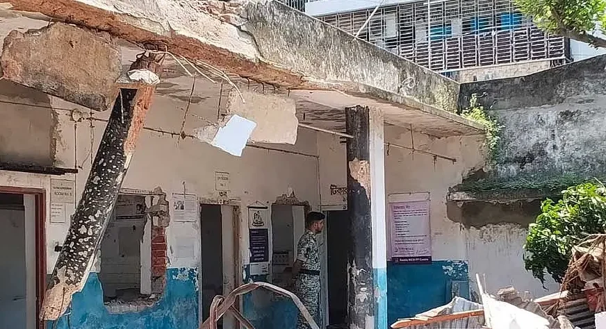 রাড্ডা স্বাস্থ্যকেন্দ্র ভাঙচুর: আরও দুজন কারাগারে, পাঁচজনের জামিন নামঞ্জুর