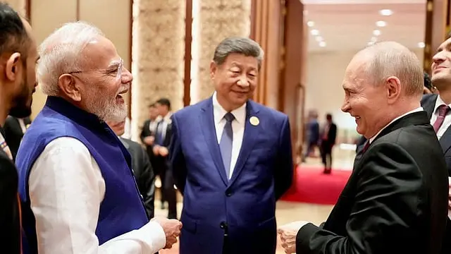 মতভেদ পেরিয়ে ব্রিকসে ঐকমত্য, কূটনীতিতে এগিয়ে মোদী-শি-পুতিন