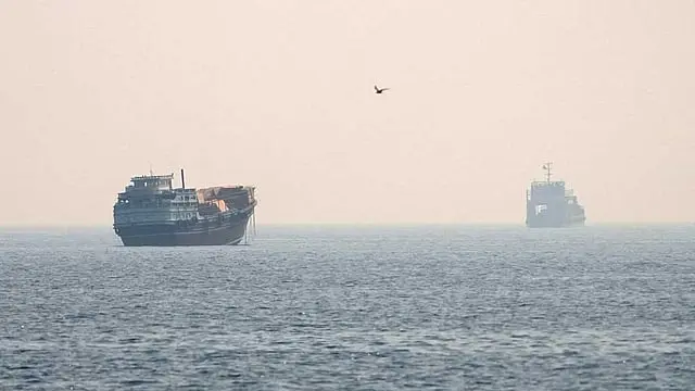 হরমুজে মার্কিন ডুবোজাহাজ ড্রোন নিয়ে ইরান-যুক্তরাষ্ট্রের পাল্টাপাল্টি দাবি