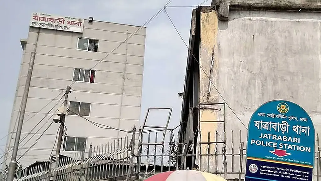 ঢাকার তিন এলাকায় ককটেল বিস্ফোরণ, আতঙ্ক