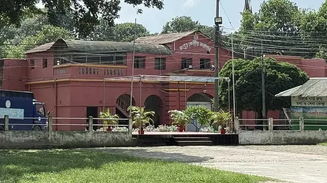 রংপুরে একই পরিবারের চারজন হত্যা: কারাগারেই মুগ্ধ-সিদ্ধার্থকে জিজ্ঞাসাবাদ