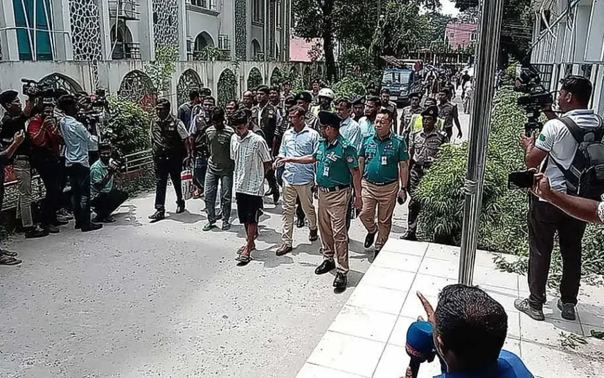শিক্ষক পরিবার হত্যার তদন্তে নতুন ধাপ, দুই আসামির ডিএনএ নমুনা ঢাকায়