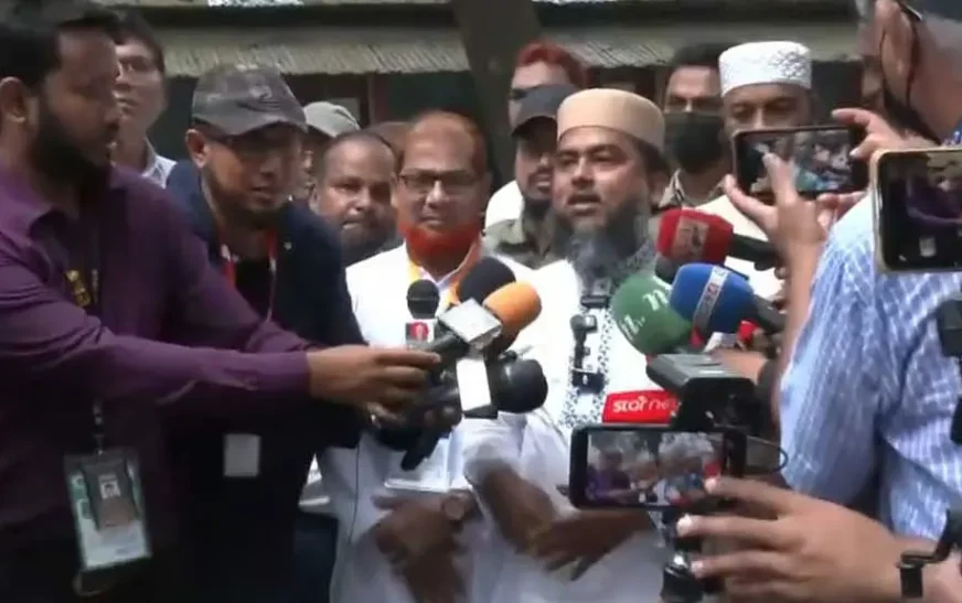 ঠাকুরগাঁও উপনির্বাচনে প্রিজাইডিং কর্মকর্তাদের পরিচয়পত্রে ছবি না থাকার অভিযোগ