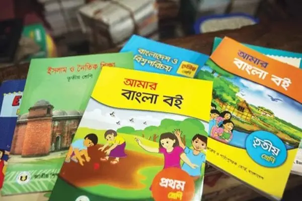 পাঠ্যবই ছাপায় ধীরগতি, ৩২ প্রেসকে কারণ দর্শানোর নোটিশ