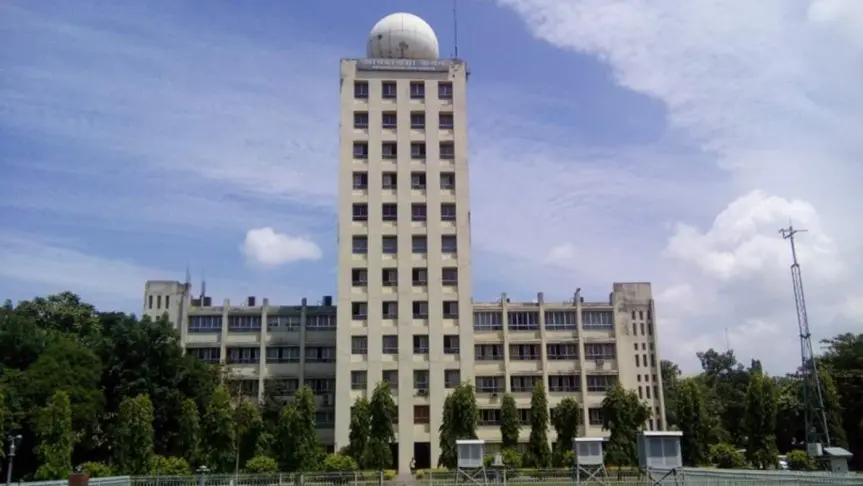 ঢাকার আকাশ আংশিক মেঘলা থাকতে পারে, তাপমাত্রা অপরিবর্তিত থাকার আভাস