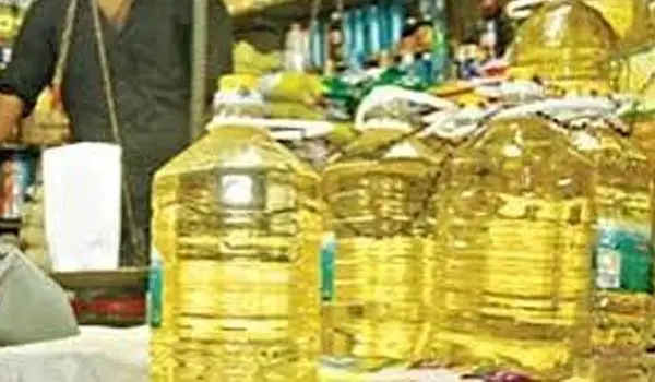 রমজানের আগে ভোজ্যতেলের দাম লিটারে ১৫ টাকা বাড়ানোর প্রস্তাব ব্যবসায়ীদের