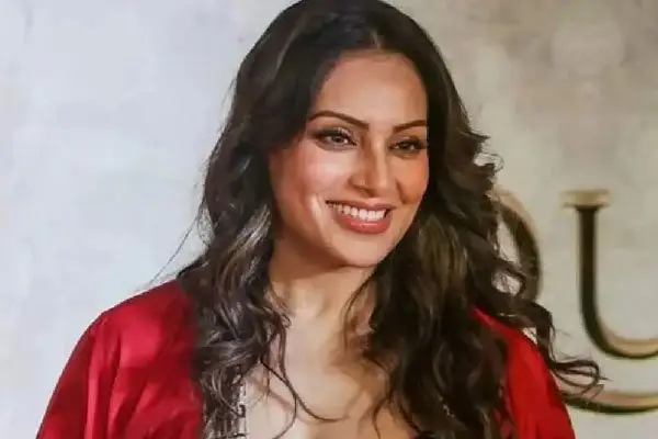 ছয় বছর পর নতুন ওয়েব সিরিজে ফিরছেন বিপাশা বসু