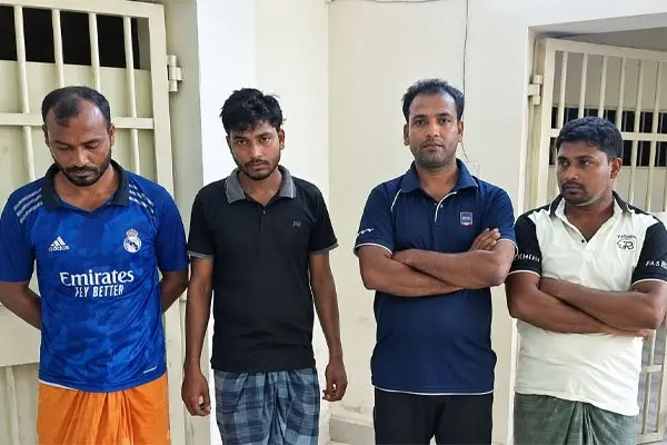 বাঁকড়ায় মাদকবিরোধী অভিযানে চারজন আটক, উদ্ধার ইয়াবা-গাঁজা